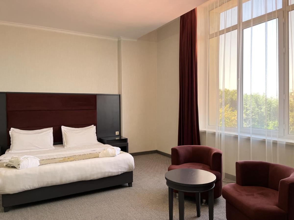 Almaty Grand Erbil Hotel מראה חיצוני תמונה