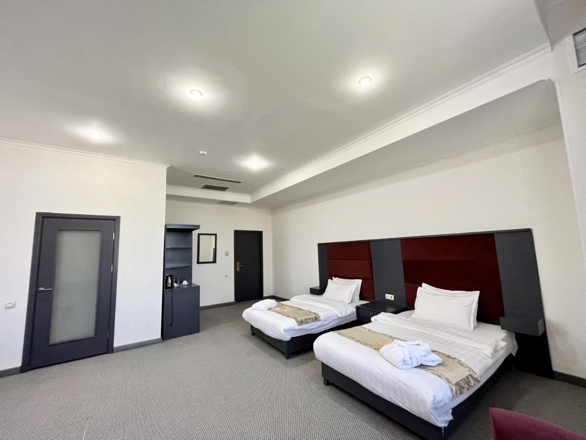 Almaty Grand Erbil Hotel מראה חיצוני תמונה
