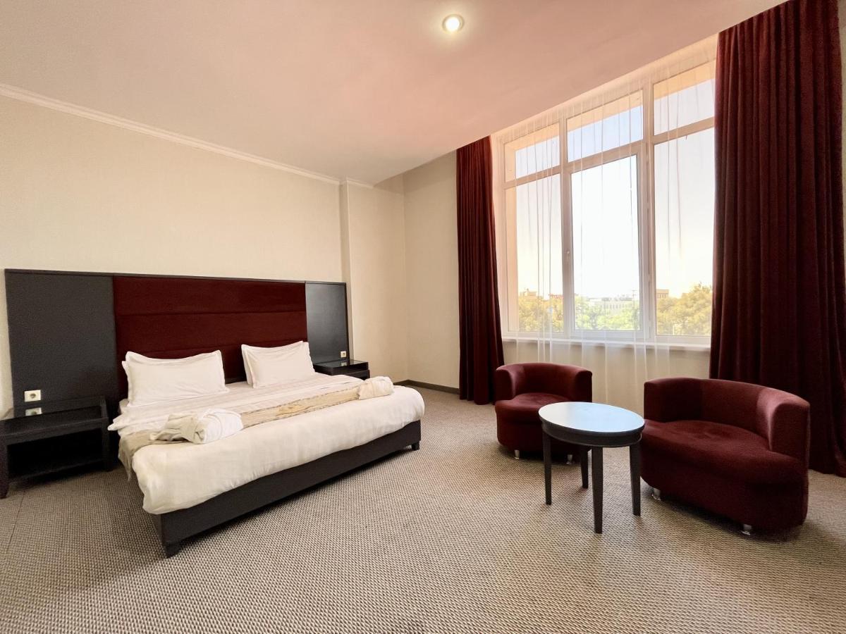 Almaty Grand Erbil Hotel מראה חיצוני תמונה