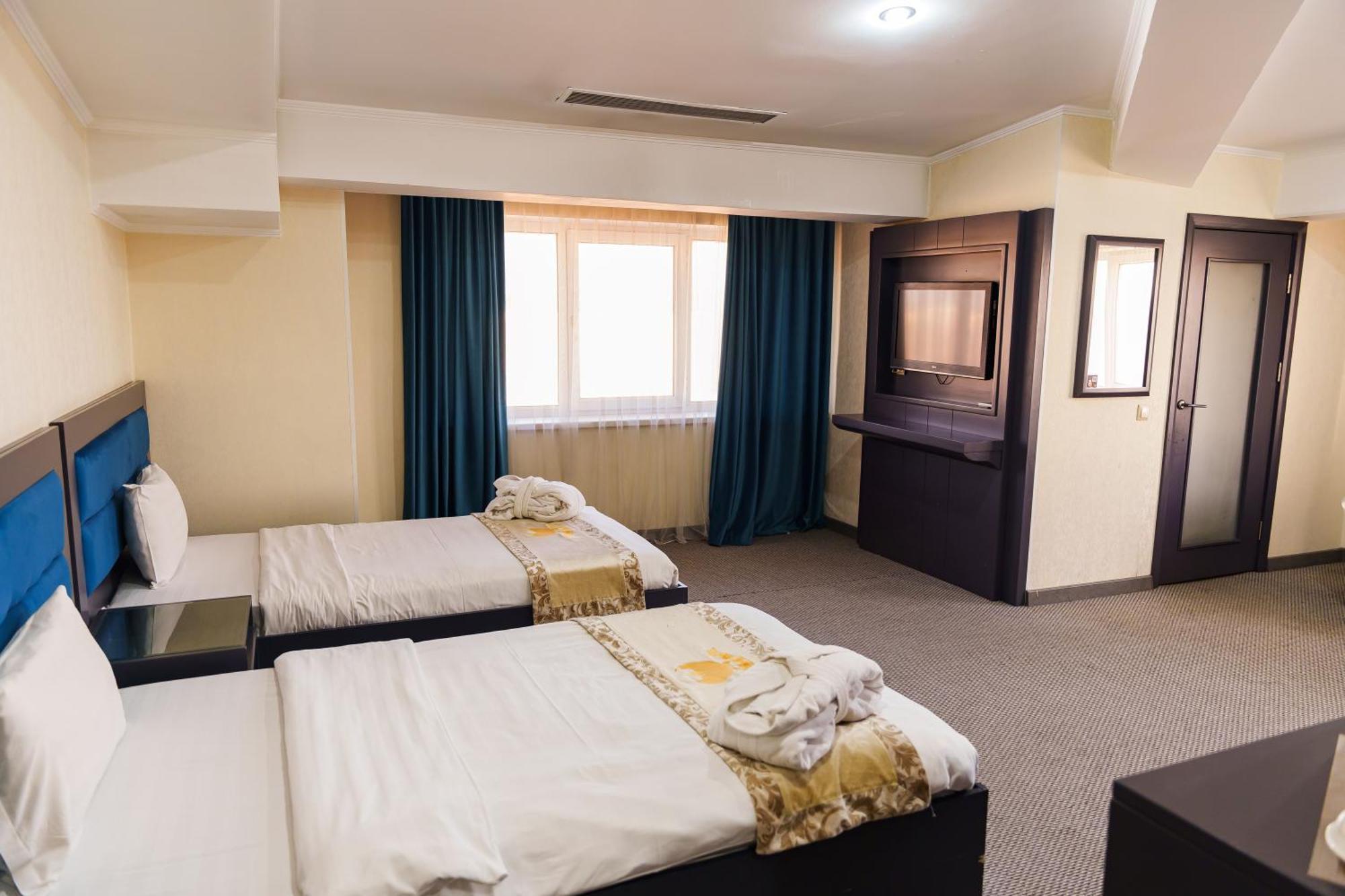 Almaty Grand Erbil Hotel מראה חיצוני תמונה