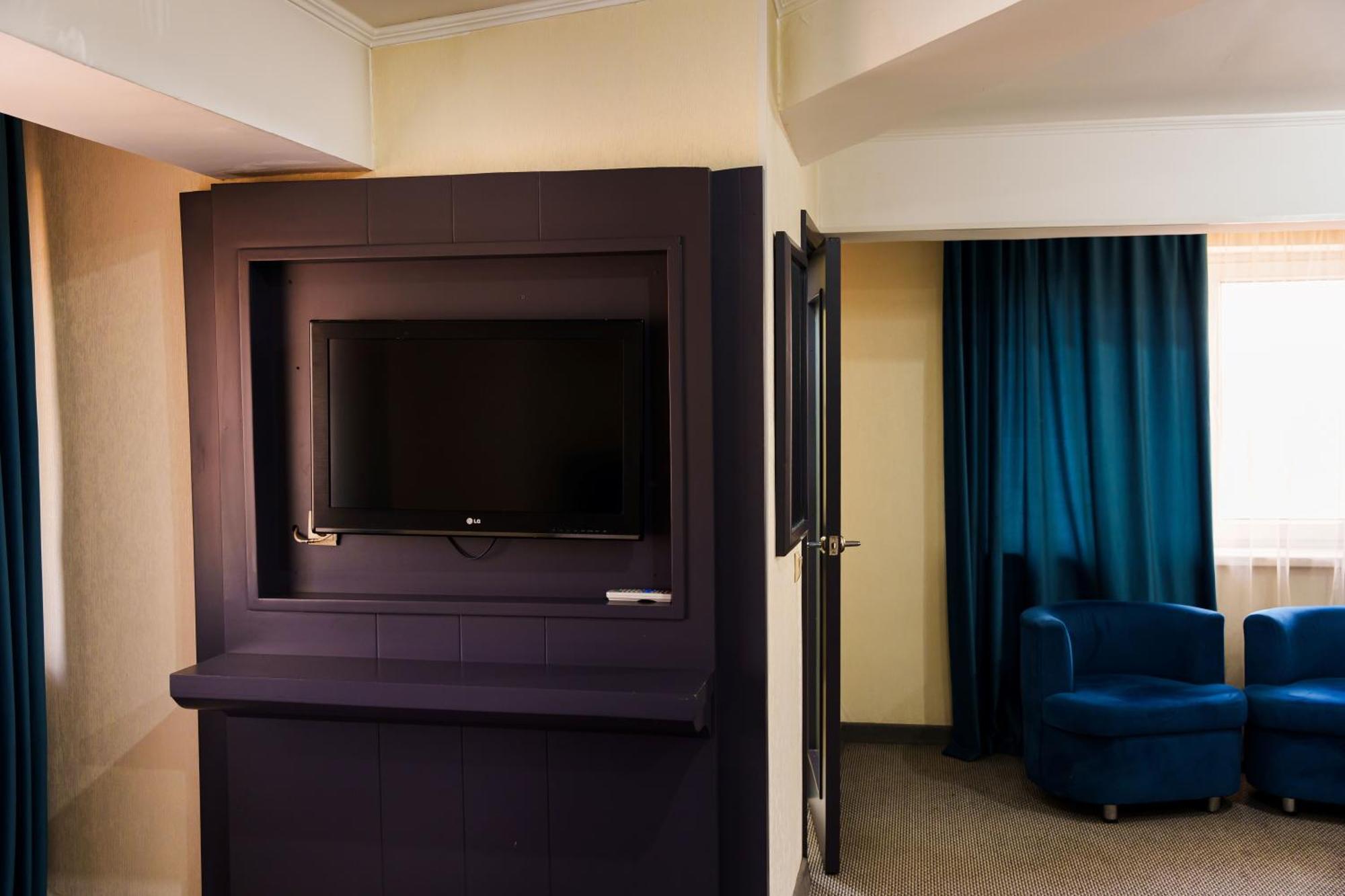 Almaty Grand Erbil Hotel מראה חיצוני תמונה