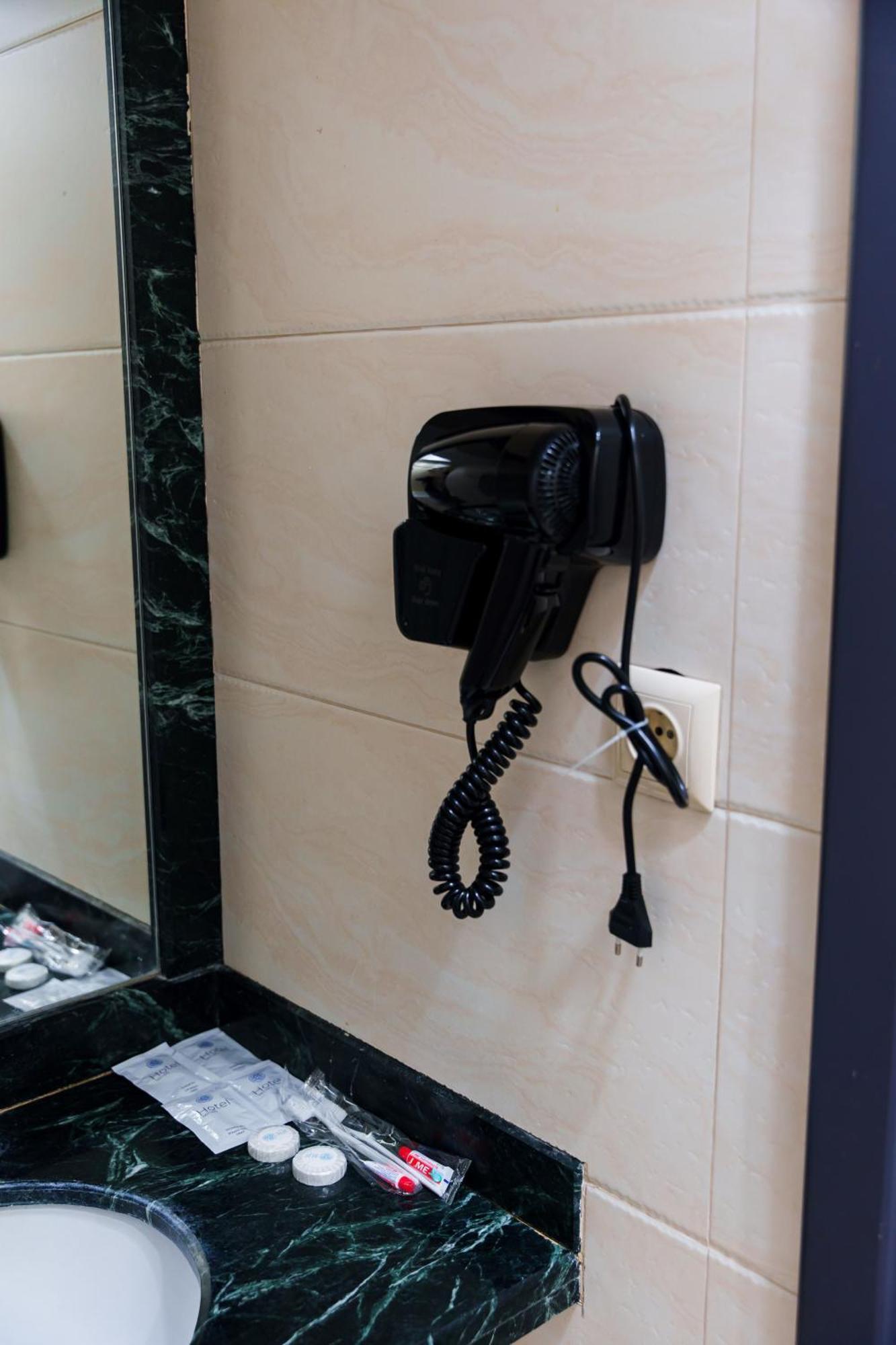 Almaty Grand Erbil Hotel מראה חיצוני תמונה
