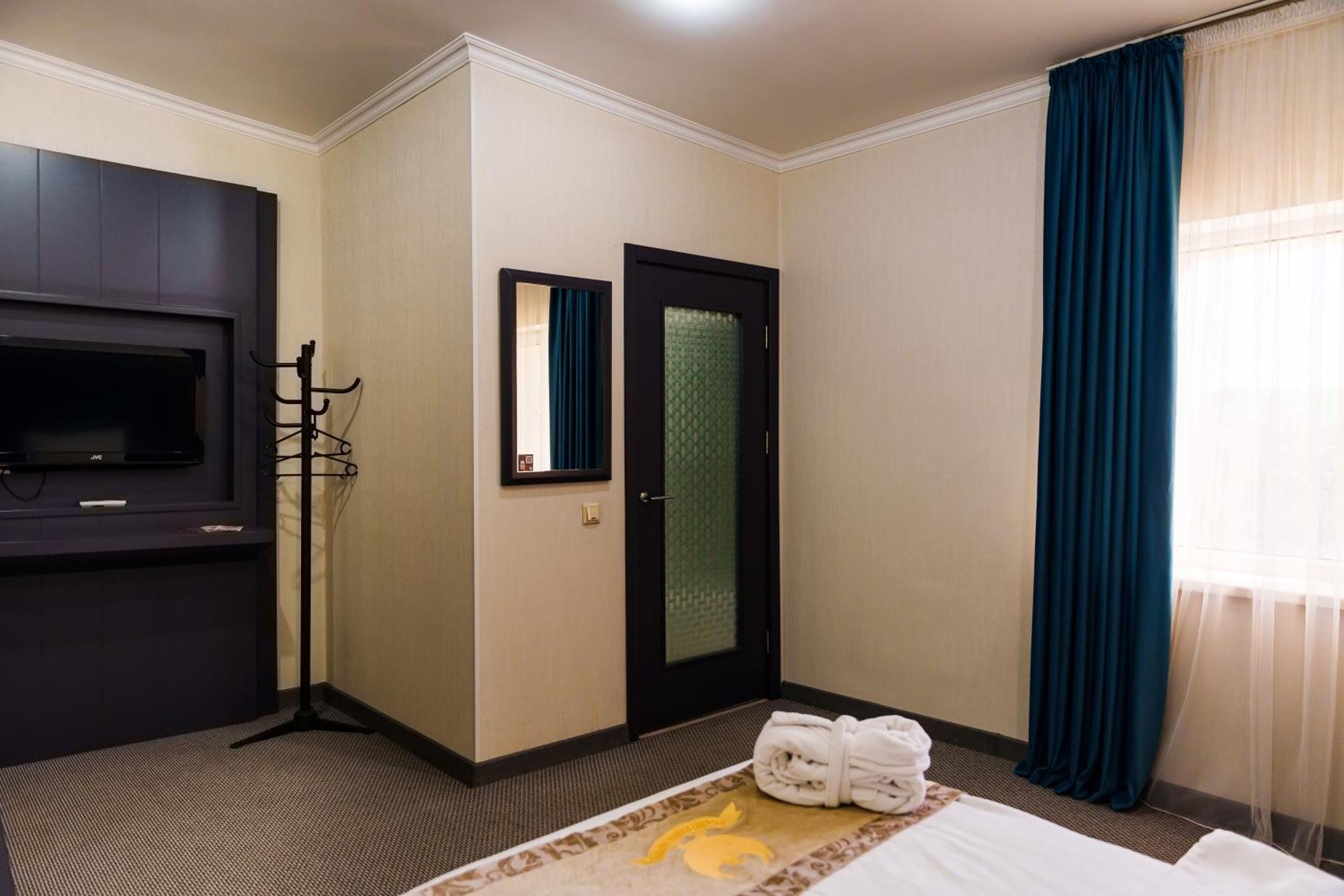 Almaty Grand Erbil Hotel מראה חיצוני תמונה