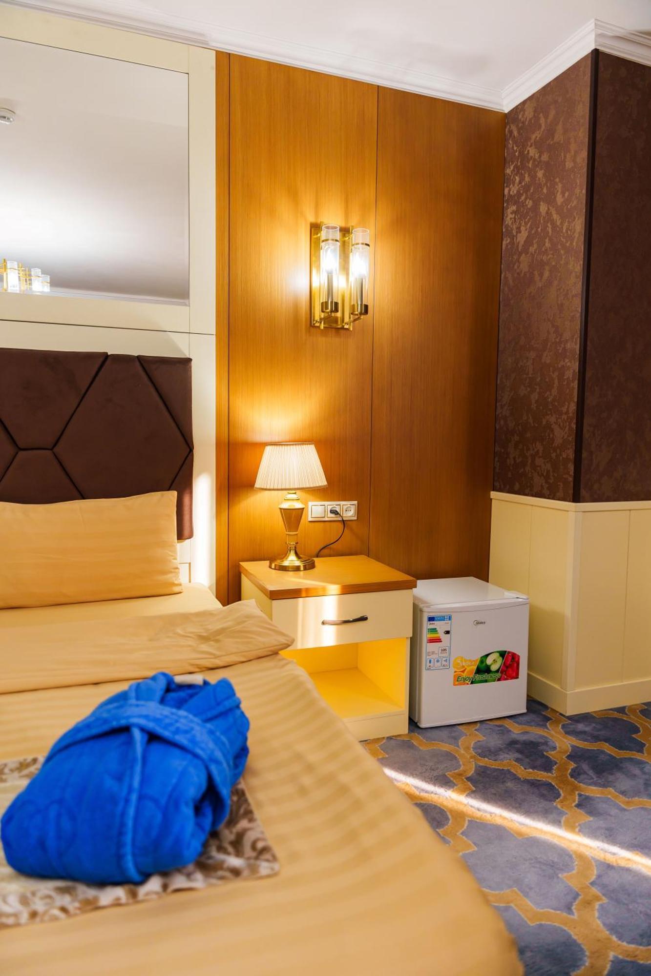 Almaty Grand Erbil Hotel מראה חיצוני תמונה